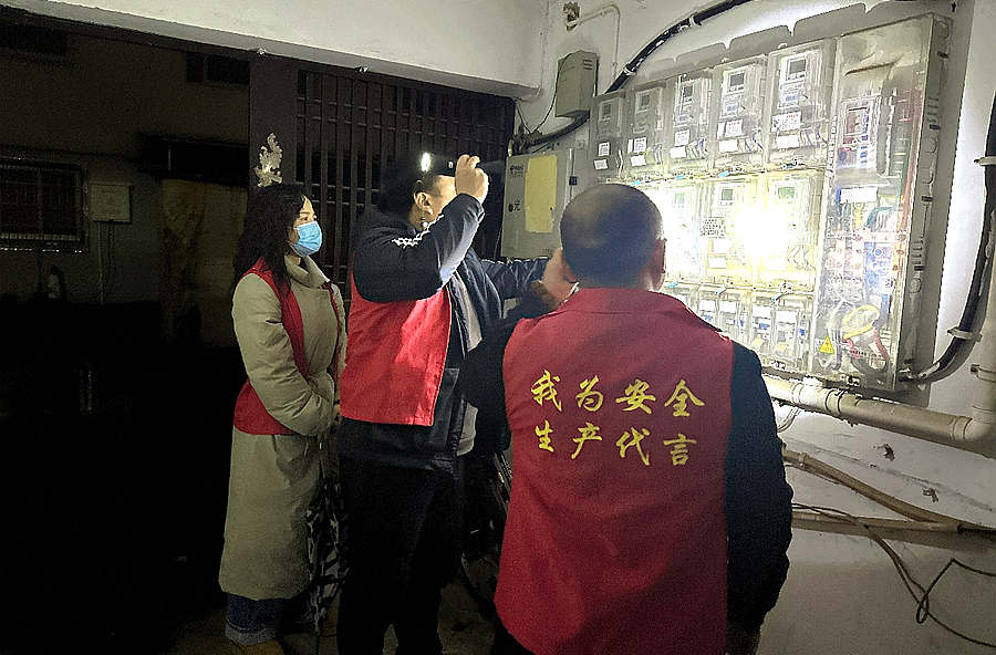 桃源县漳江街道：积极应对低温雨雪冰冻天气 保障辖区居民安全