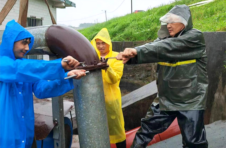 桃源縣木塘垸鎮(zhèn)：風(fēng)雨映初心 “紅色”筑堤壩