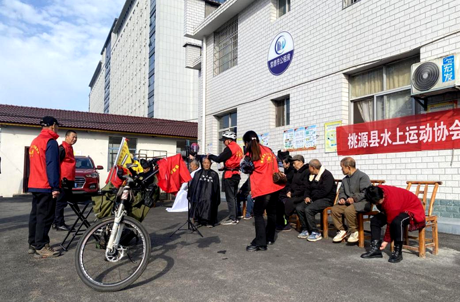 潯陽街道：愛心義剪上門，點亮敬老院 “精氣神”