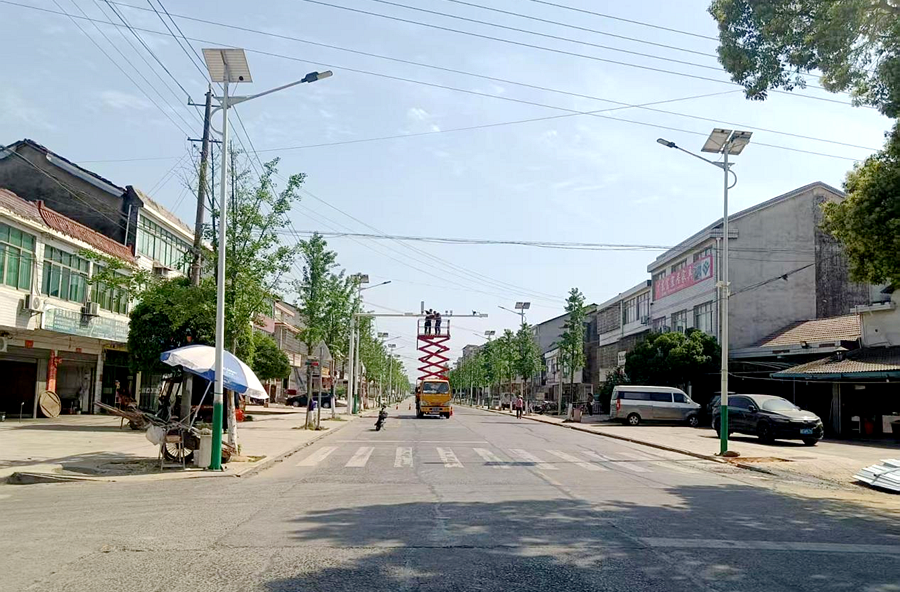 架桥镇：点亮安全路 焕新出行道