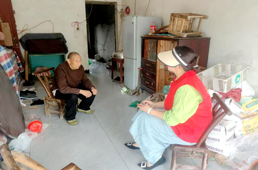 漳江街道：开展“爱心汇聚打造温馨家园” 志愿服务活动