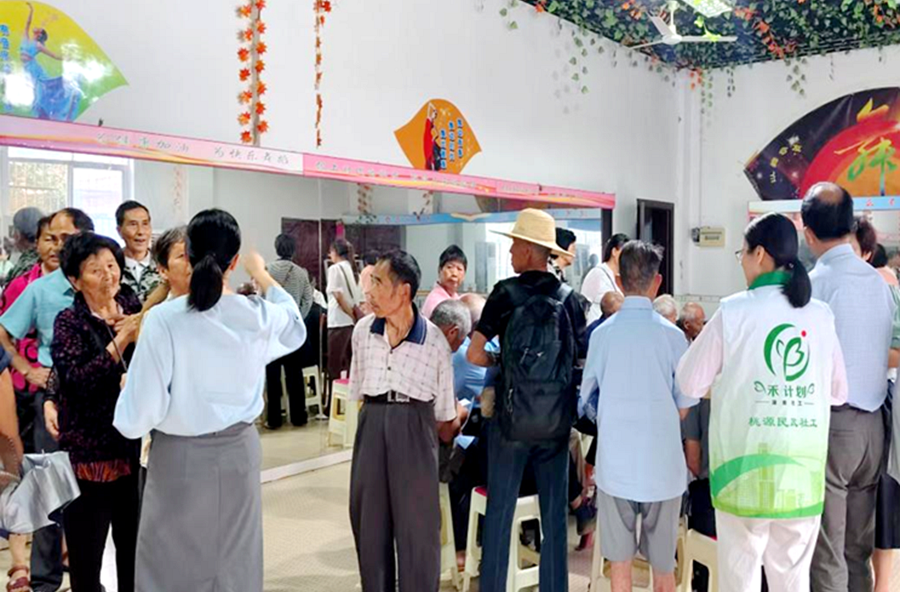 龙潭镇：免费筛查白内障 实事惠民暖人心