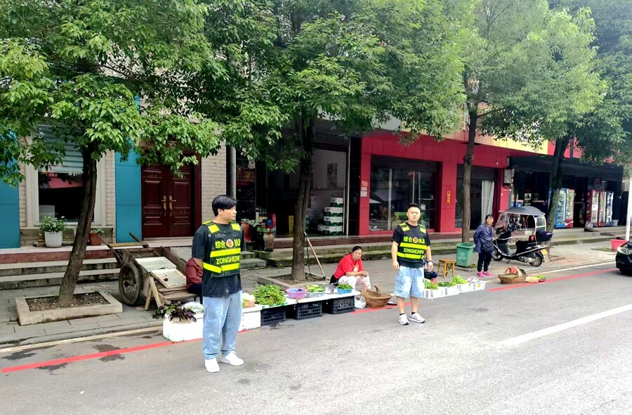 剪市镇：整治行动“动起来”，集镇颜值“靓起来”