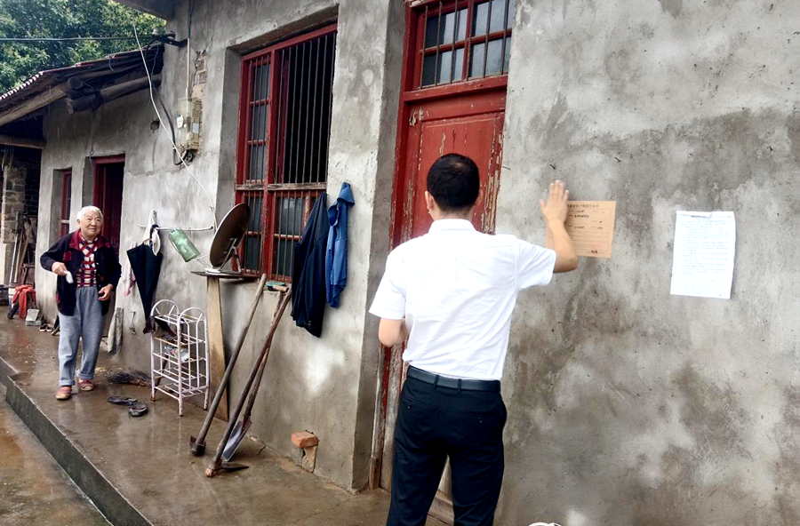 架橋鎮(zhèn)：高切坡建房宣傳 筑牢安全防線
