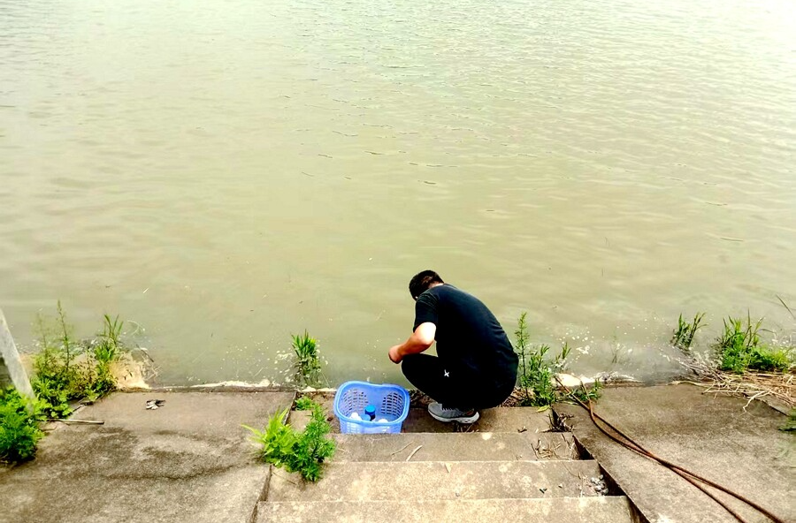架桥镇：开展水质检测 守护饮水安全