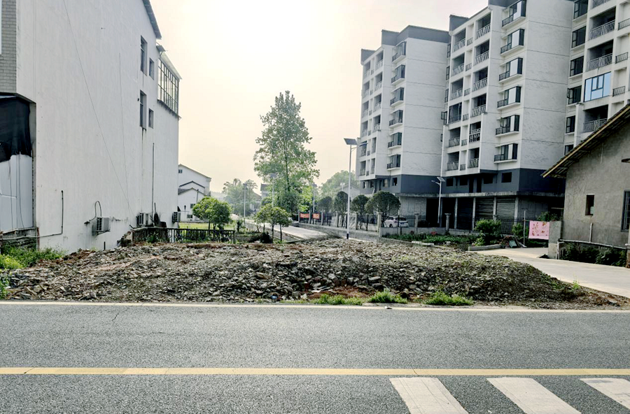 沙坪镇：积极回应“急难愁盼”，废墟“蝶变”秀美广场
