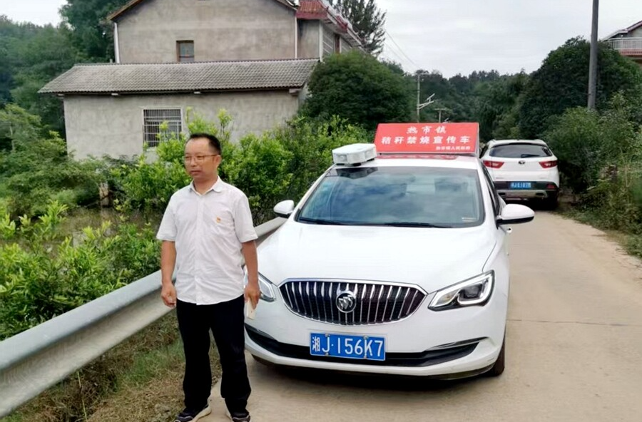 热市镇：多举措筑牢秸秆禁烧防线