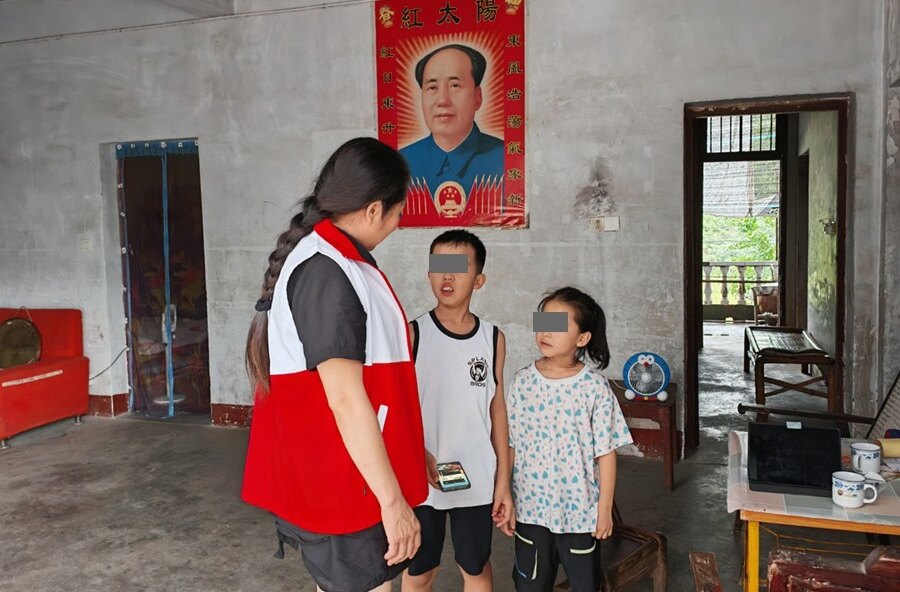 剪市镇：巾帼同心 暑期关爱“童”行