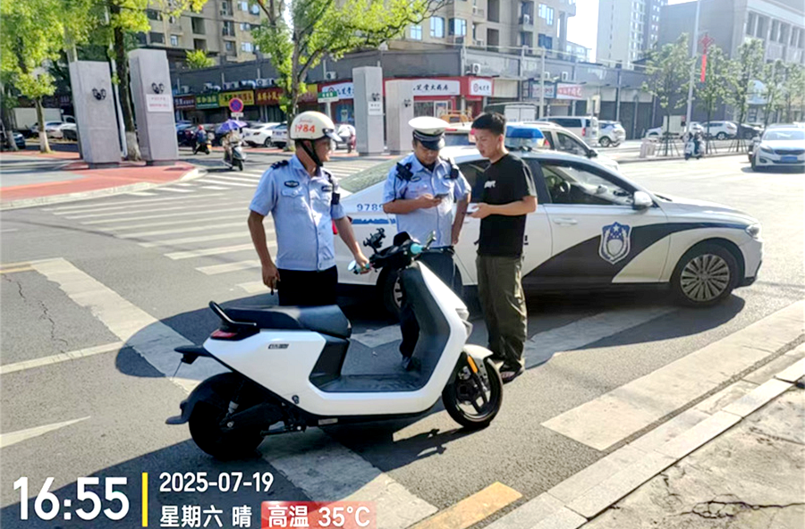 ​桃源交警开展夏季交通安全整治行动