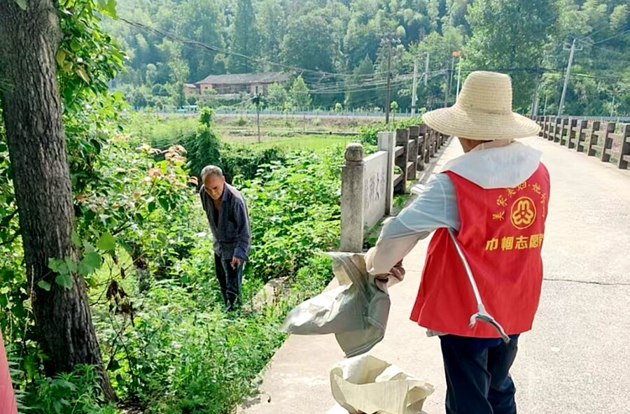 龙潭镇：人大代表下沉一线 共绘人居环境整治新画卷