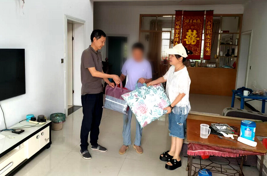架桥镇开展流浪人员回访工作，织密民生兜底保障网