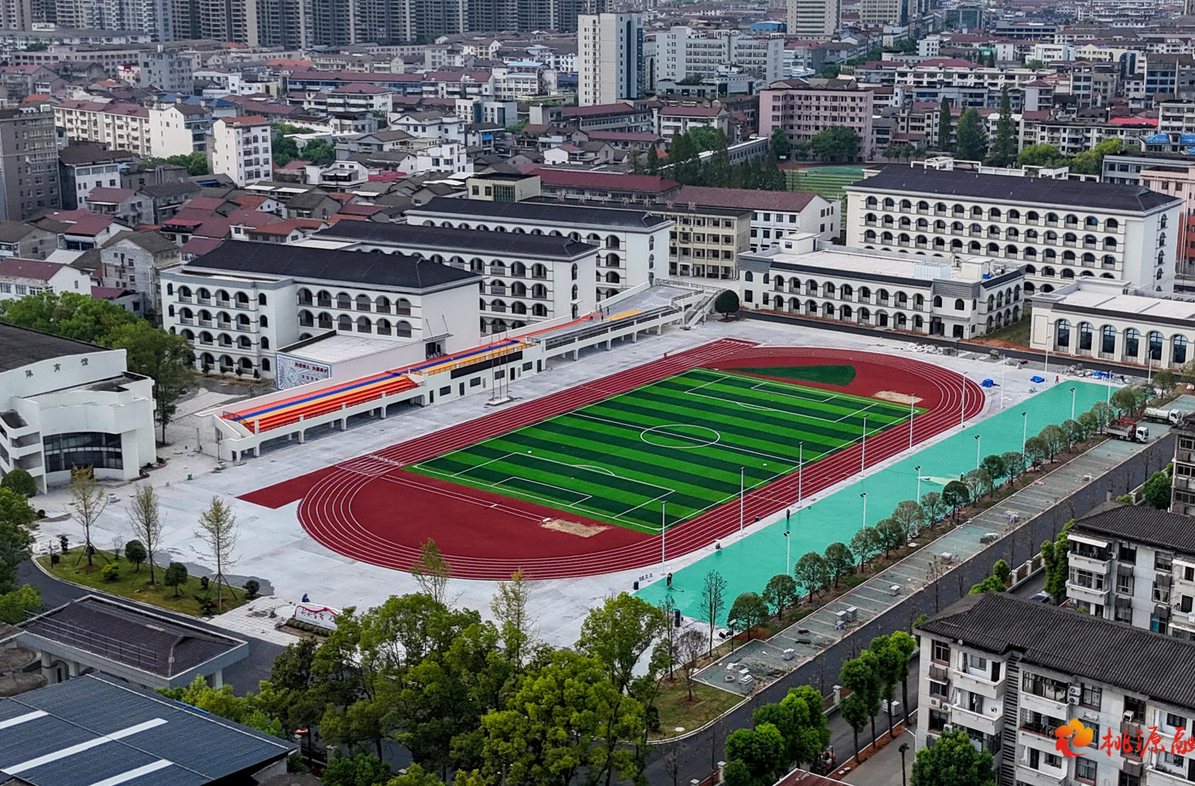 黄伟雄调研中心城区在建项目