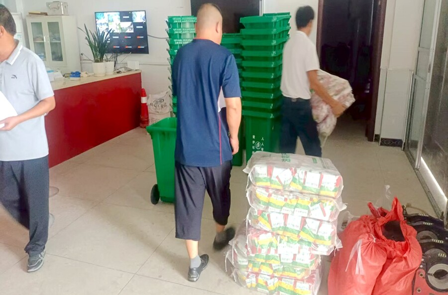 夷望溪镇：发放油菜种子暖民心 备耕生产干劲足