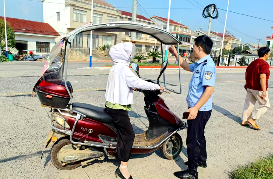 架桥镇开展两轮摩托交通安全专项整治行动