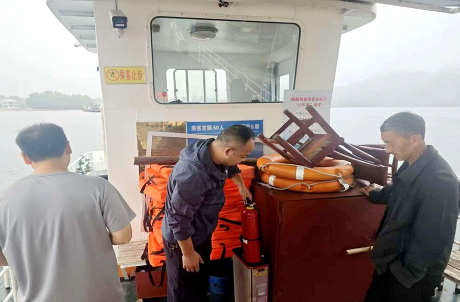 夷望溪镇：全面开展国庆景区旅游安全检查 筑牢假期安全防线
