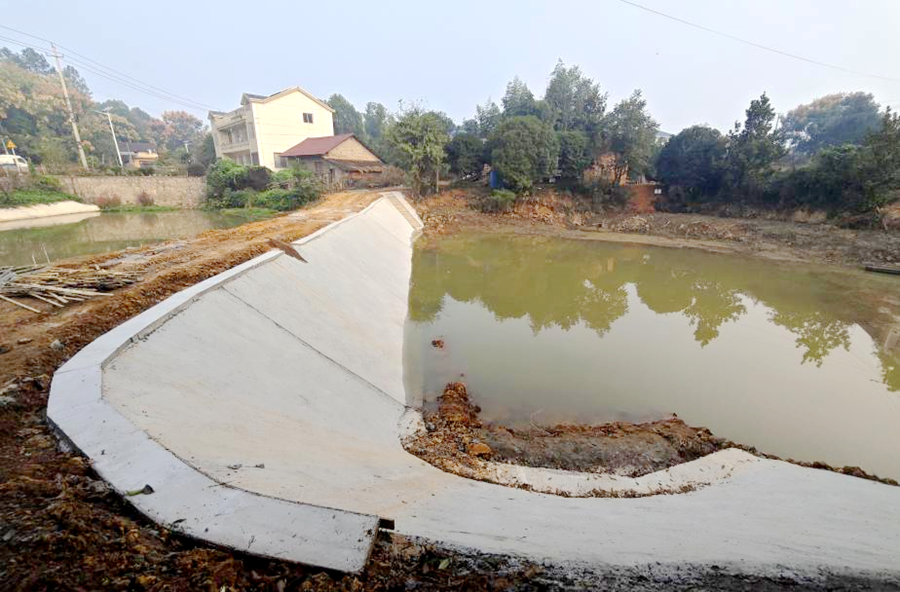 架桥镇：堰塘清整焕新颜，筑牢乡村水利屏障