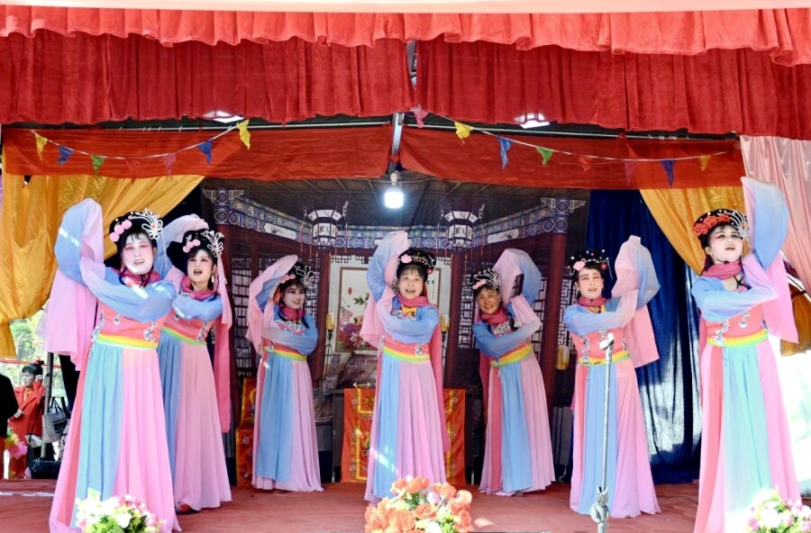 理公港镇交界村：重阳敬老情意浓 运动新风促和谐