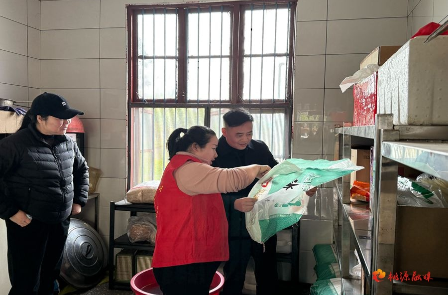 郑家驿镇：守护“银发餐桌” 专项检查筑牢敬老院食品安全防线