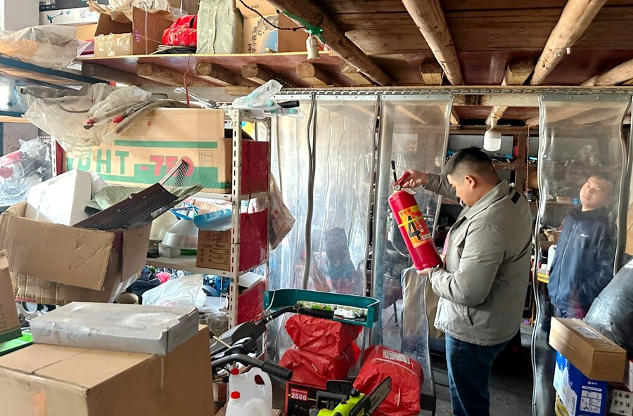 茶庵铺镇：农机经营场所安全“体检”全覆盖 筑牢岁末生产安全防线