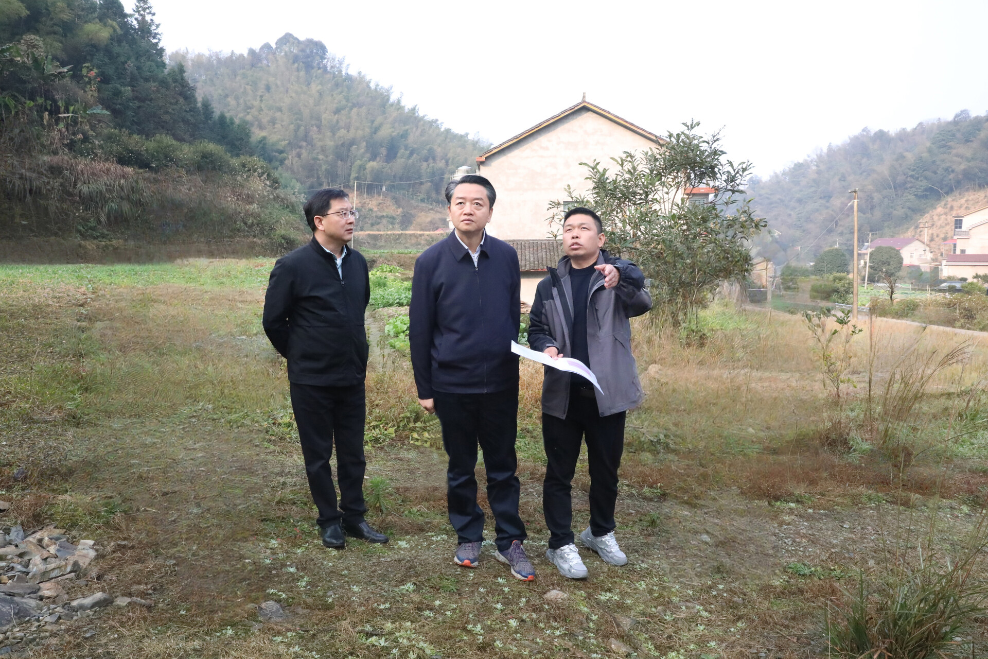 黄伟雄调研金矿规划编制暨探矿权设置推进工作