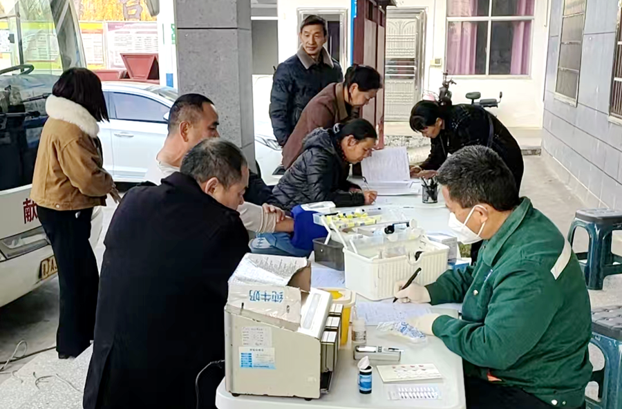 双溪口镇：热血汇聚爱心，奉献践行初心