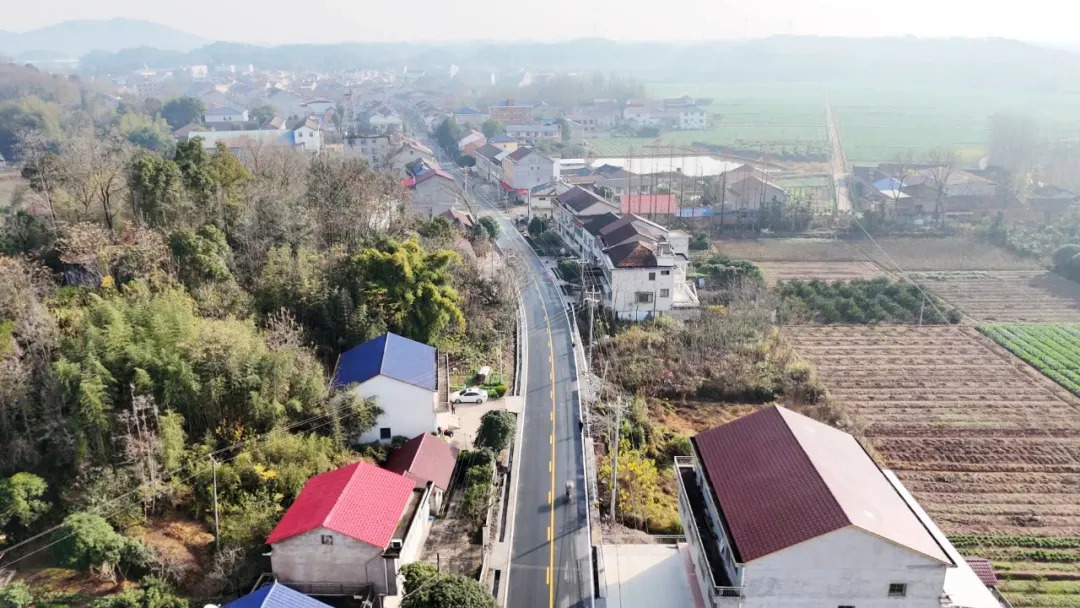 坦途直通山水间 幸福之路惠民生——桃源县S315线九溪至黄石公路建设完成试通车