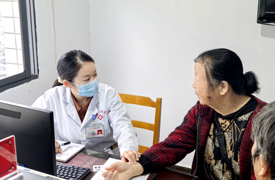 热市镇中心卫生院：着力破解心血管疾病就医难题​  推动家门口享三甲专家诊疗服务