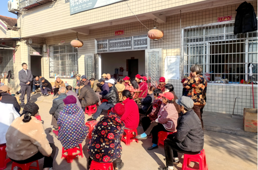 屋场议事聚民心  实干为民解民忧 ——马鬃岭镇以“小会场”办好“民生大事”