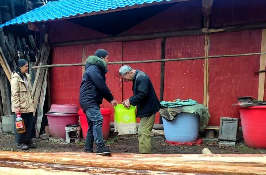 龙潭镇：未雨绸缪防冰冻  全力以赴护民生