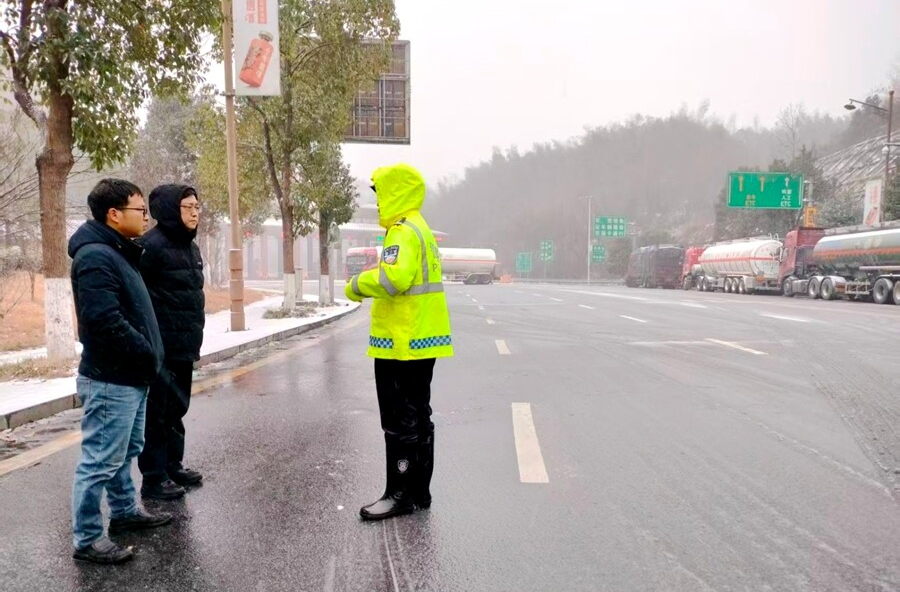 以“动”制“冻”，桃花源镇多措并举打响冰雪应对“主动仗”