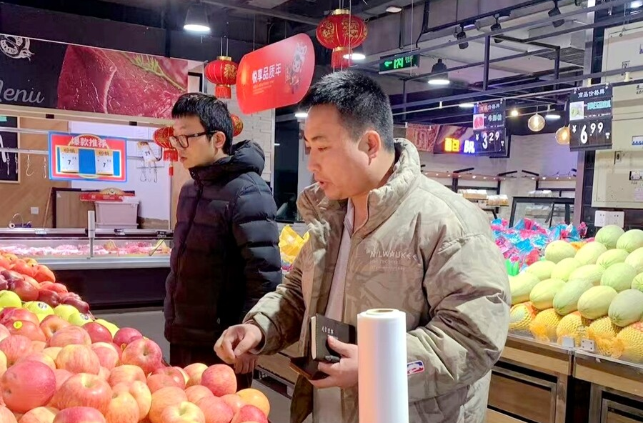 桃源县发改局开展“政务公开主题日”活动