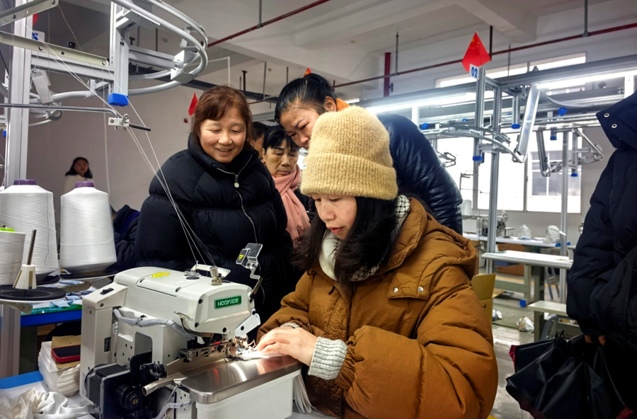 三阳港镇：精准对接 直通岗位