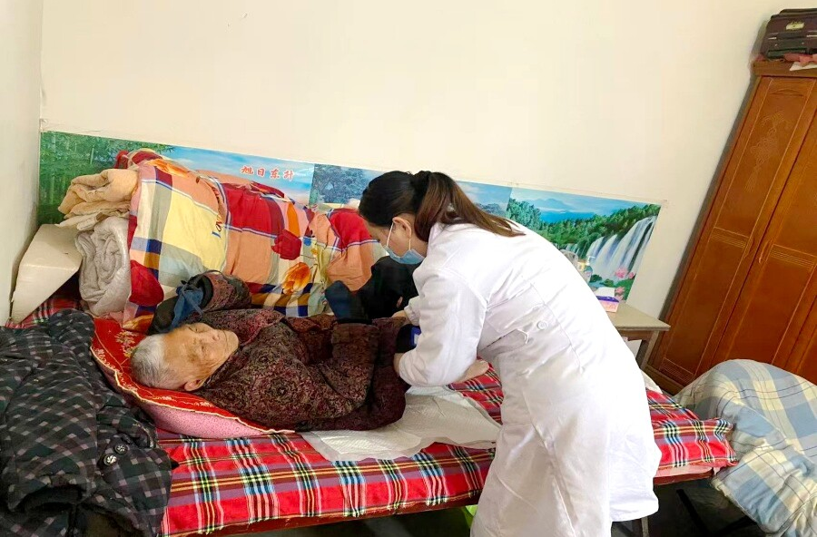 理公港镇：暖心帮扶解民忧 尊崇烈属暖新春