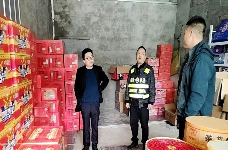 西安镇：紧盯元宵重点时段 筑牢平安灯火防线