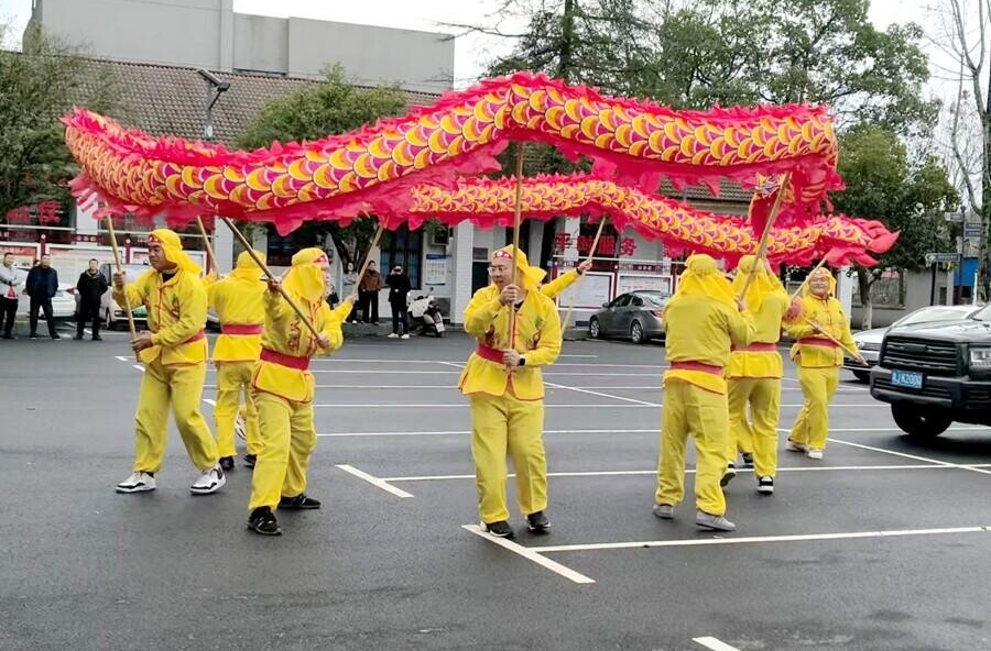 龙舞元宵承文脉 干群同心启新程——茶庵铺镇盛装亮相“百龙舞桃城”