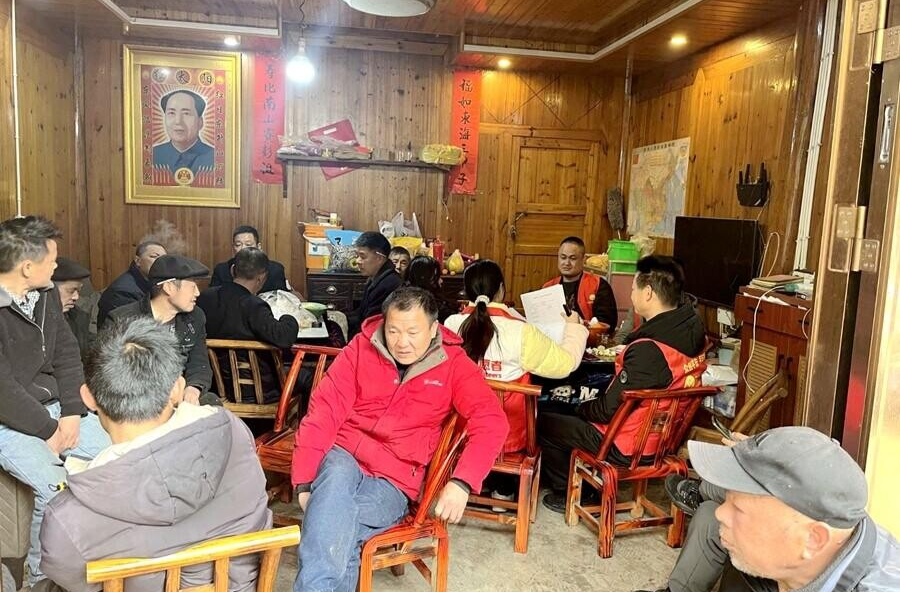 西安镇桃安村：新上任支书“首秀”屋场会，聚焦安全与民生政策宣讲