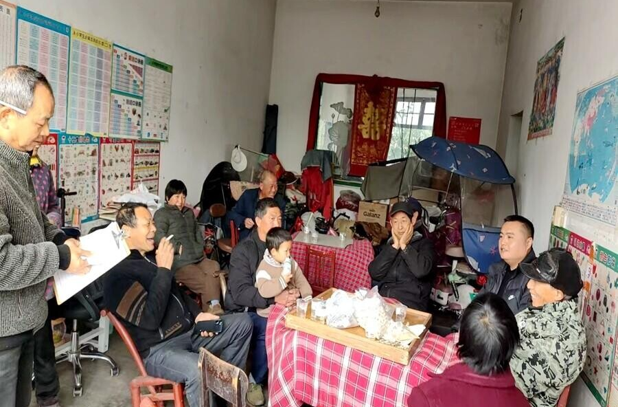 架桥镇：屋场会上话民生 政策宣传入人心