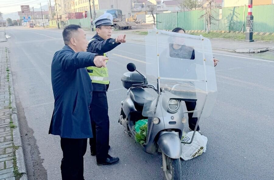 茶庵铺镇：织密农村交通“安全网”，劝导“小叮嘱”守护百姓“大平安”