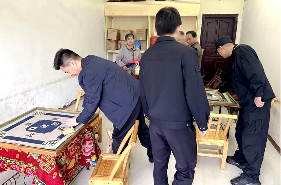 架桥镇：联合巡查强监管 规范棋牌护平安