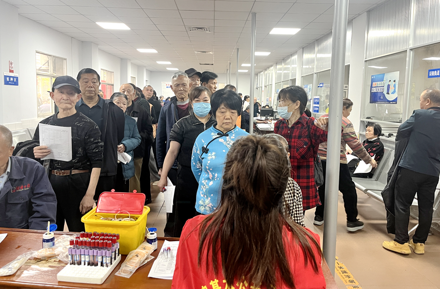 情暖桑榆护健康 惠民服务显担当——漳江社区卫生服务中心2026年度65岁及以上老年人健康体检工作全面启动
