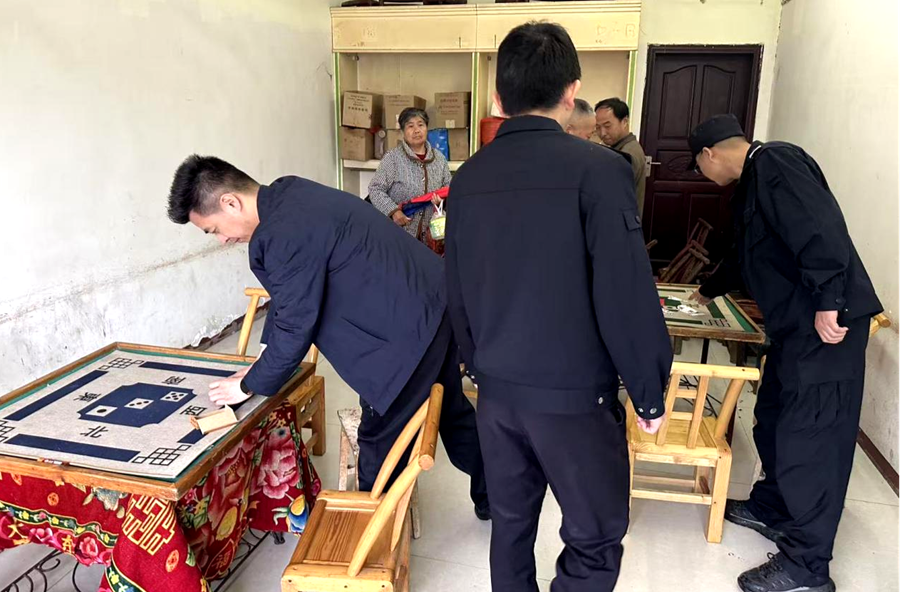 架桥镇：联合巡查强监管 规范棋牌护平安