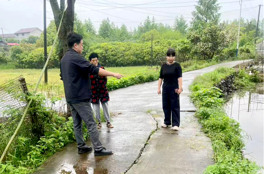 架桥镇：现场调解化纠纷 筑牢和谐“稳定器”