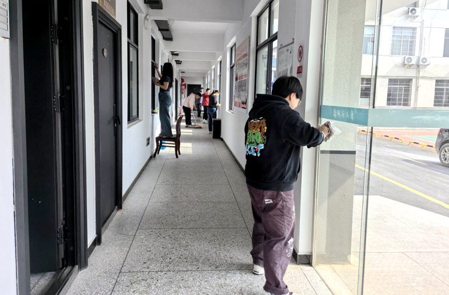 泥窝潭乡：擦亮机关文明窗口 筑牢“秀美桃源”底色