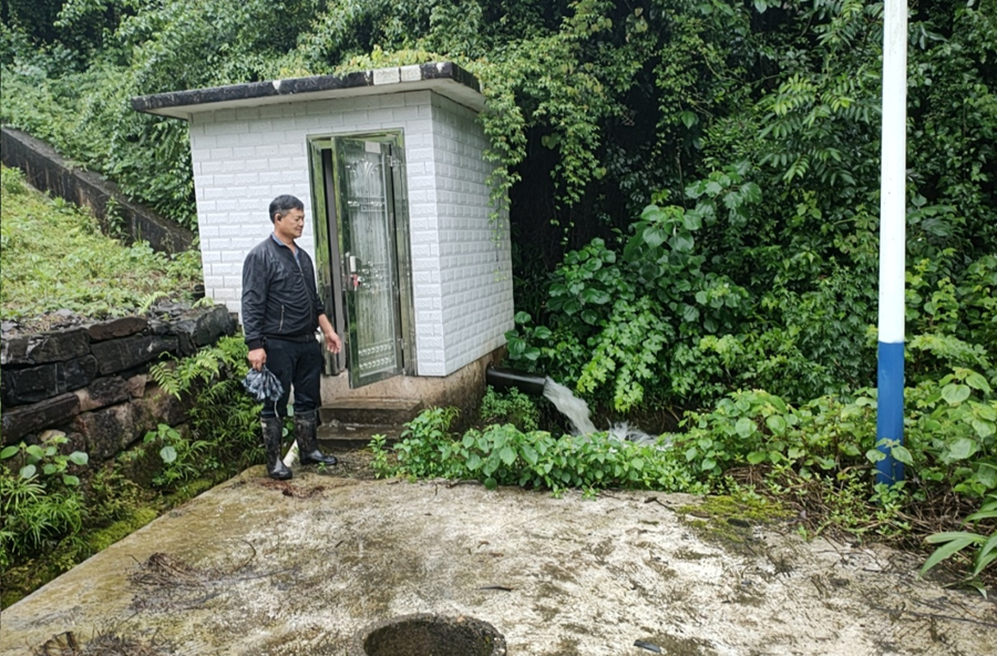 科学调度水库水位 筑牢防汛安全屏障——泥窝潭乡开展防汛安全检查工作