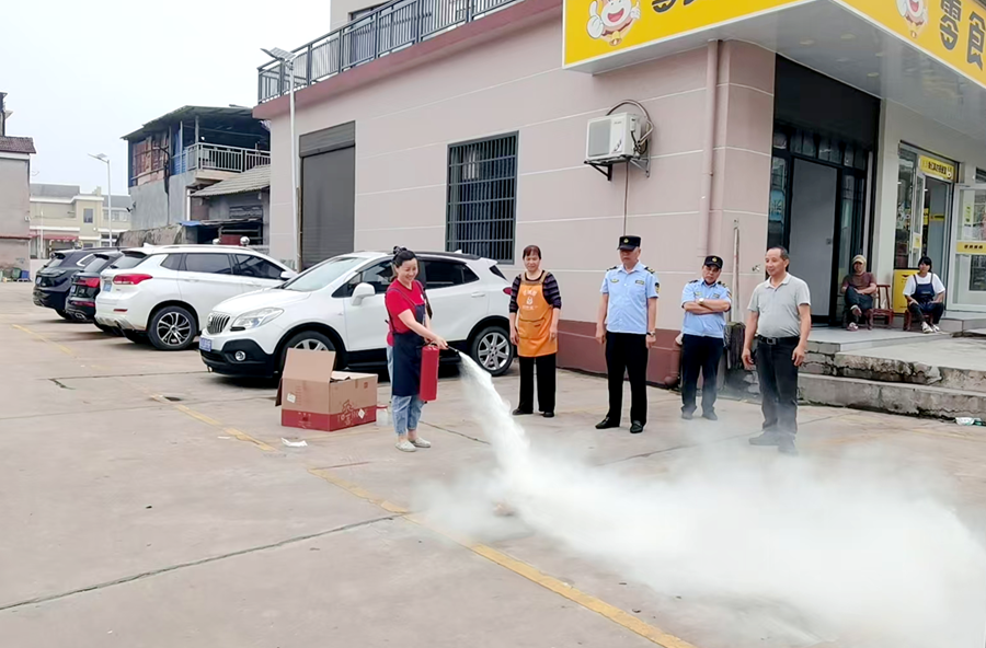 架桥镇：消防培训进商超，安全守护“零距离”