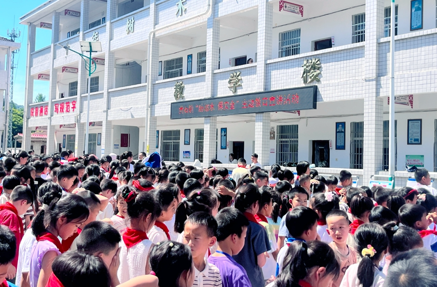 防溺水不“划水”，安全知识“扣”手上 ——黄石镇防溺水趣味宣讲活动