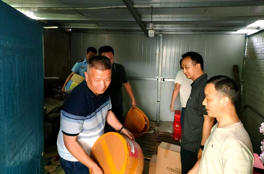 查非法、除隐患、保平安 ——枫树乡“雷霆”行动进行时