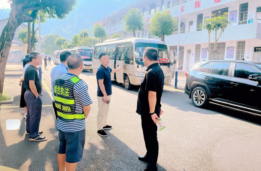 西安镇：守护韶华逐梦路  多方联动护航中考