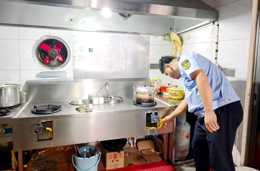 马鬃岭镇：主动作为除隐患   用心用情解民忧