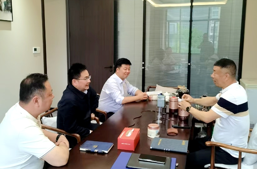 党建引领优服务 三进惠民暖民心 —— 常德市公积金中心桃源管理部以实干打通便民服务 “最后一公里”